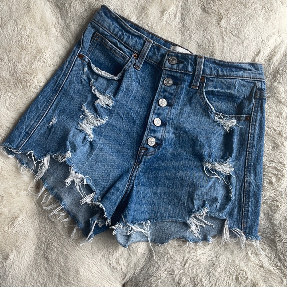 Abercrombie ultra high rise mom shorts